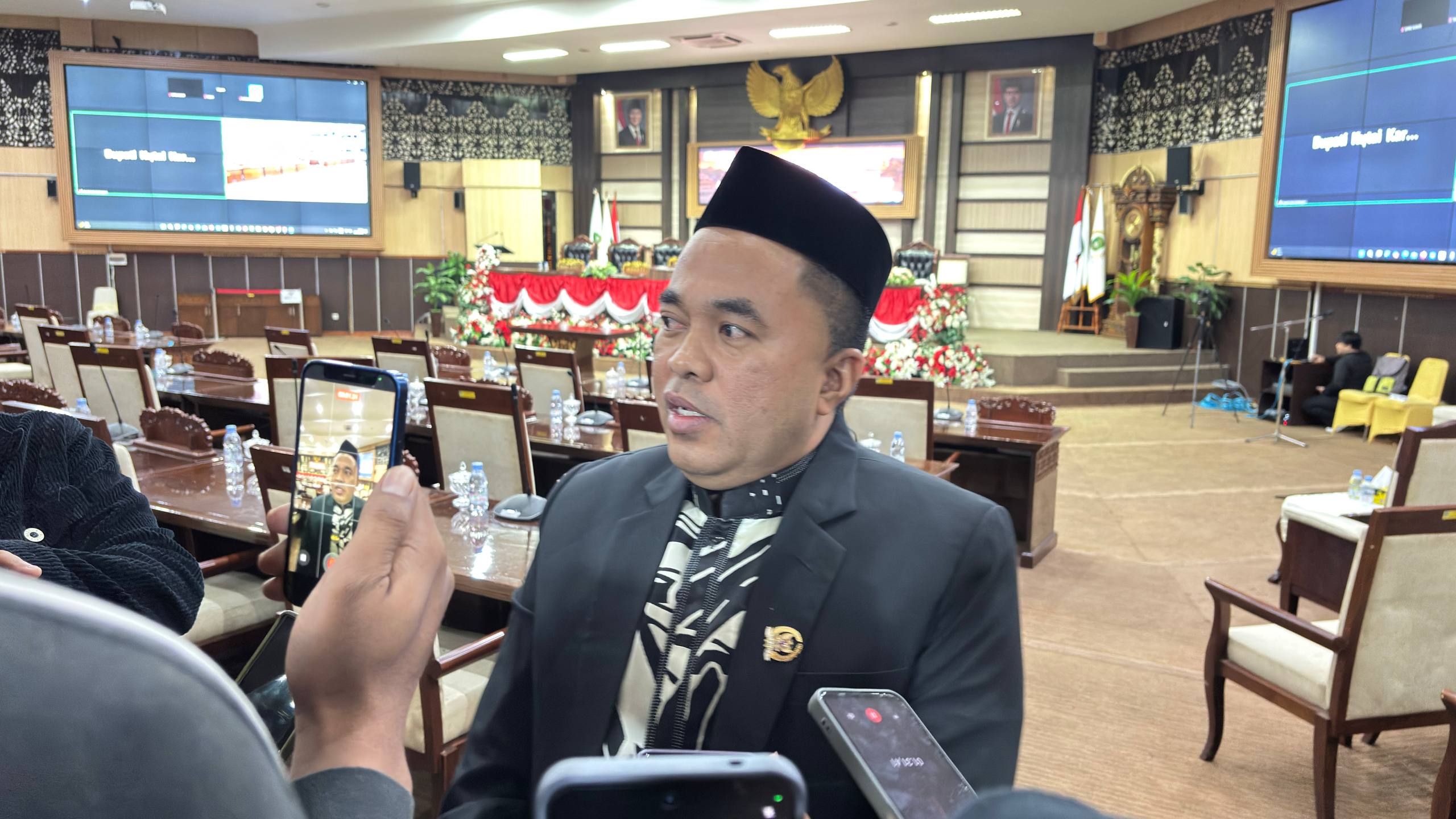 Gambar Ketua DPRD Kukar Dorong Pabrik Rumput Laut Muara Badak Beroperasi pada 2027 - ketua-dprd-kukar-dorong-pabrik-rumput-laut-muara-badak-beroperasi-pada-2027