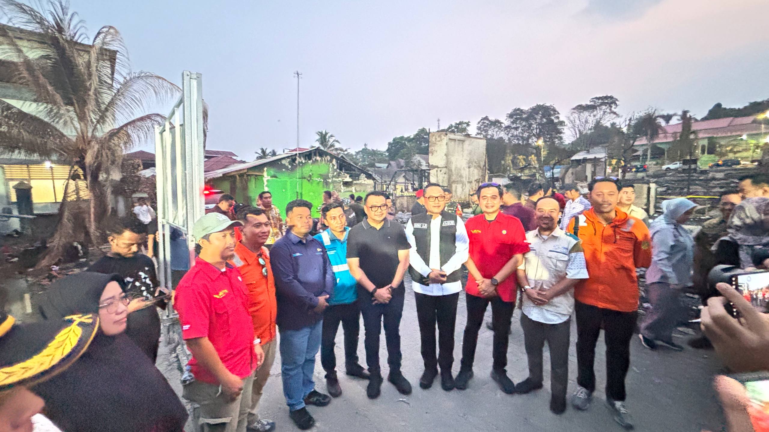 Gambar Aulia-Seno Dorong Penguatan Sumber Air di Permukiman Padat untuk Antisipasi Kebakaran - aulia-seno-dorong-penguatan-sumber-air-di-permukiman-padat-untuk-antisipasi-kebakaran